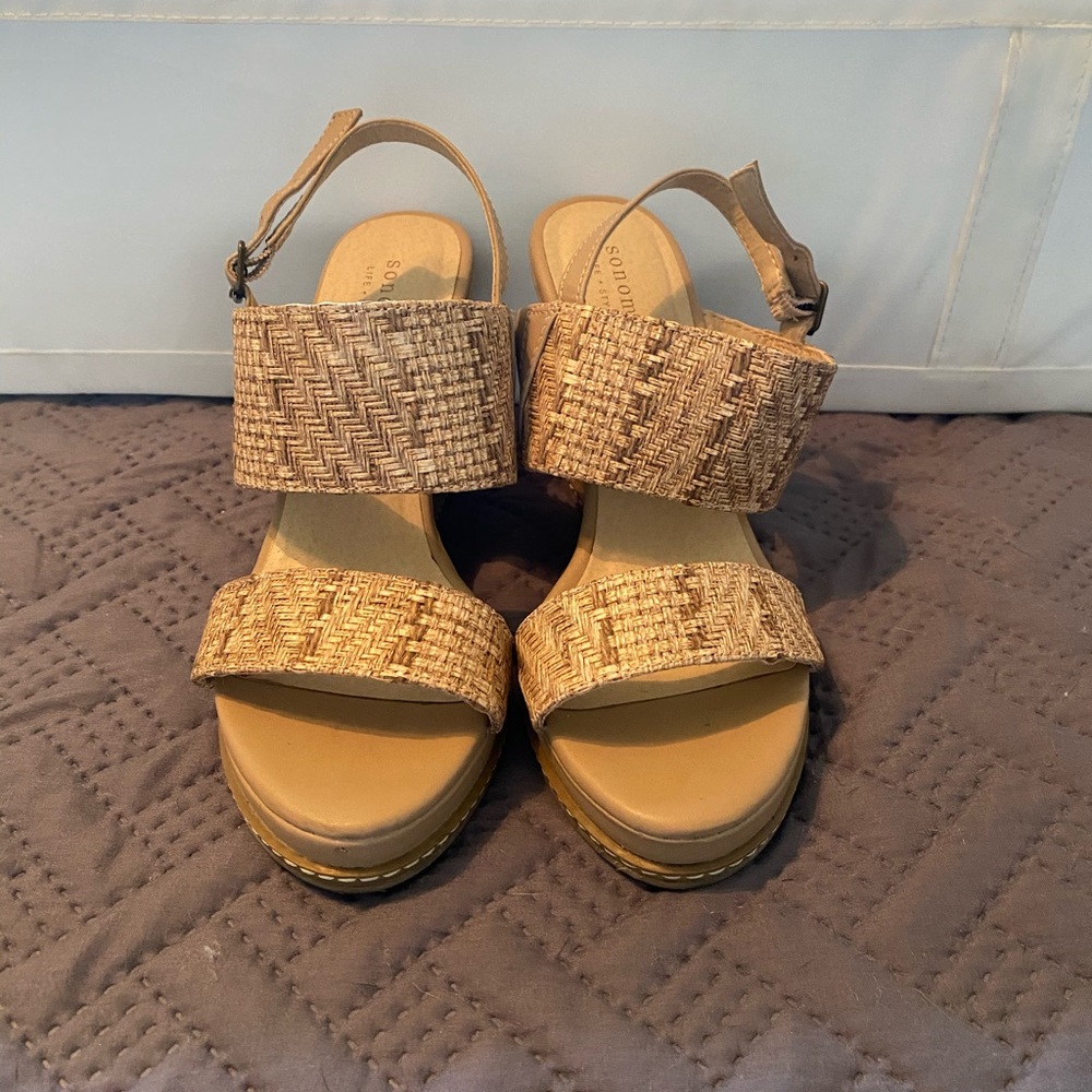 Tan wedges- Sonoma